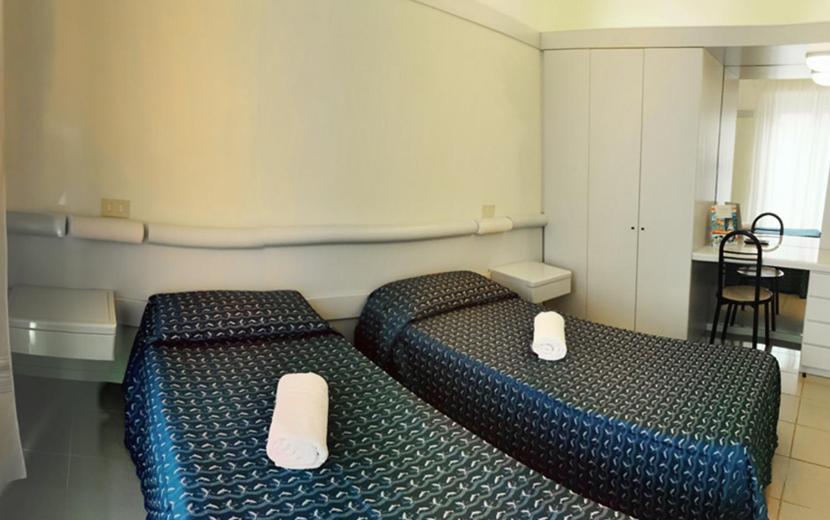 Hotel Nives リッチョーネ 部屋 写真