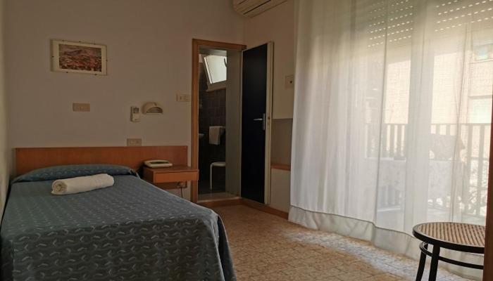 Hotel Nives リッチョーネ 部屋 写真
