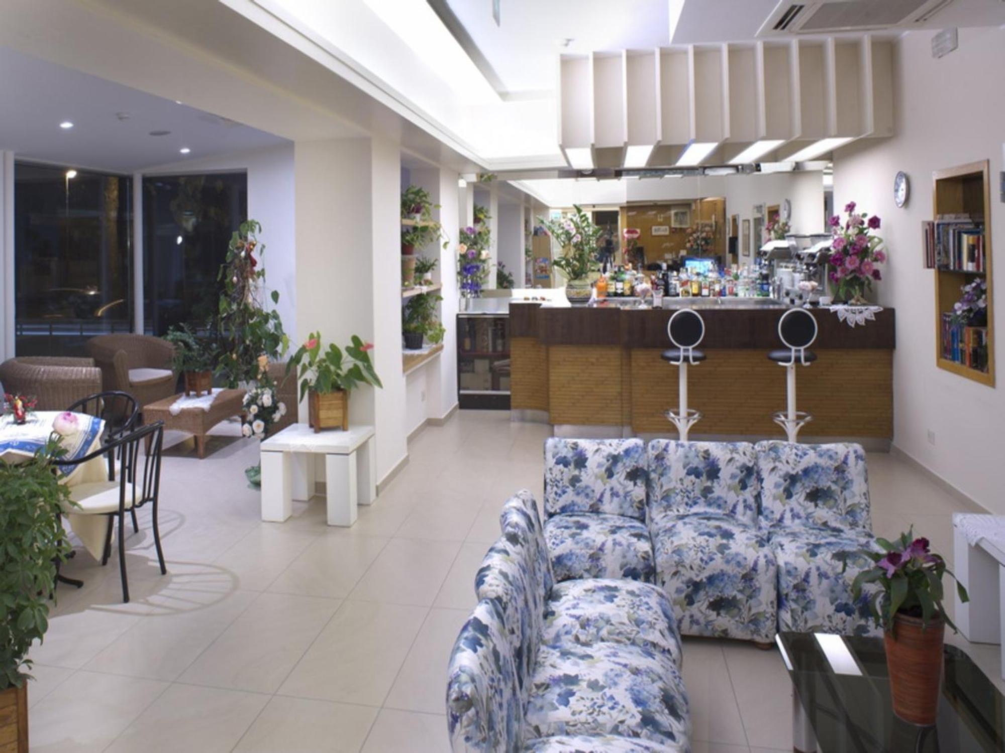 Hotel Nives リッチョーネ エクステリア 写真