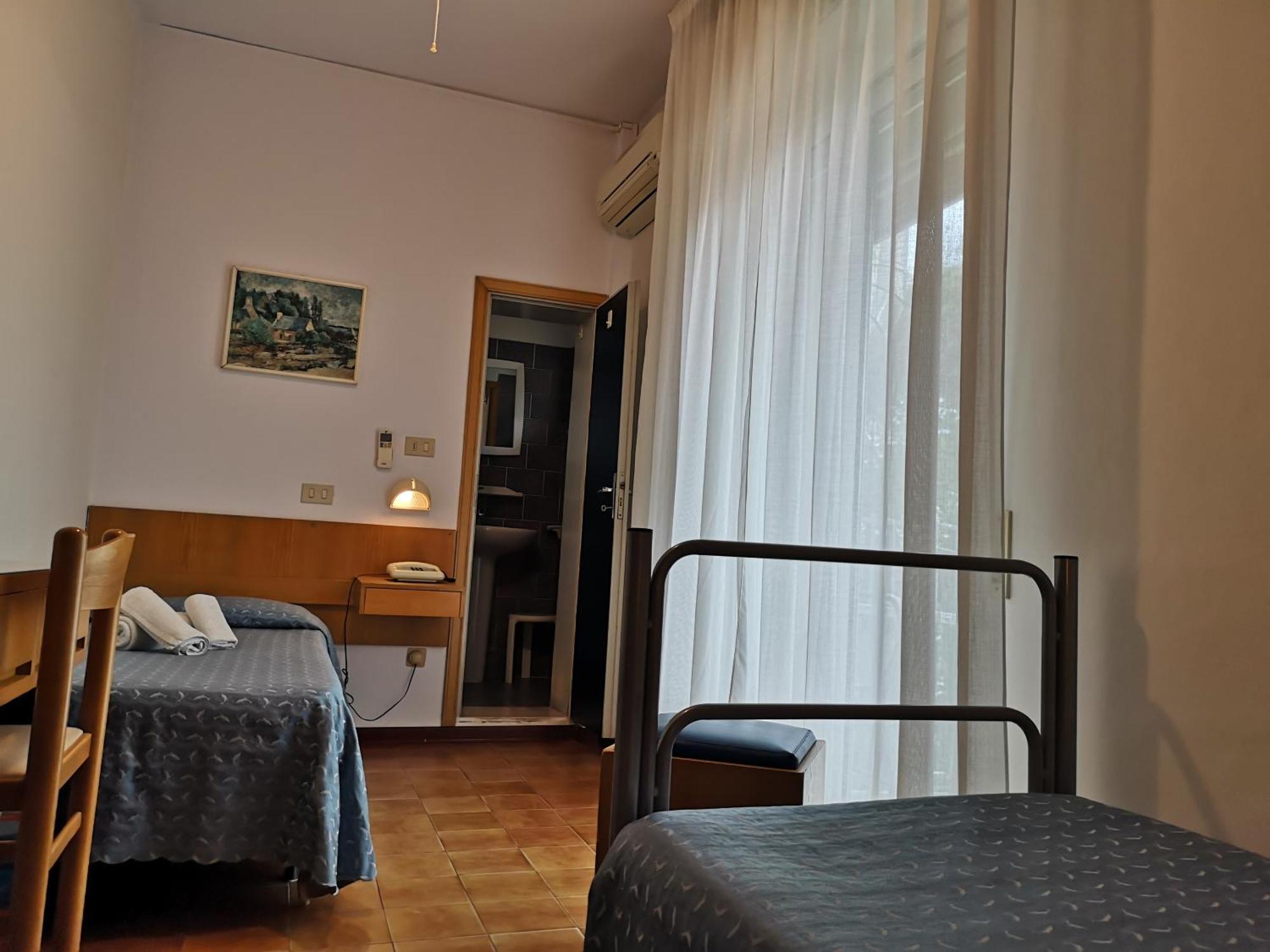 Hotel Nives リッチョーネ 部屋 写真